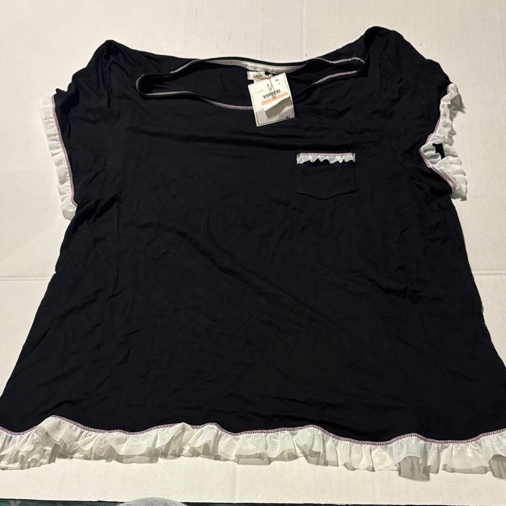 Black and White Ruffle Trim Women's Sleep Top